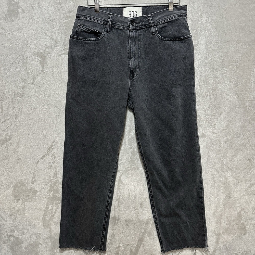 BDG Urban Outfitters Bow‎ Fit Women's 31 Straight Leg Denim Jeans Raw Cut Hem